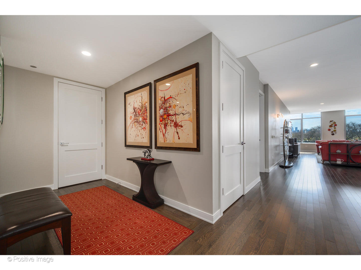 540 W Webster Avenue 411