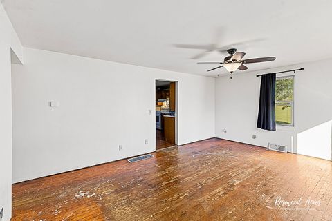 Tiny photo for 301 Donovan Street, Beaverville, IL 60912 (MLS # 12487907)