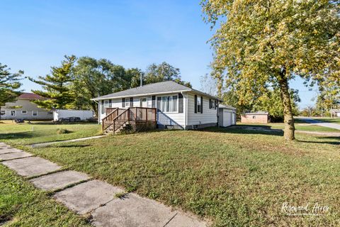 Tiny photo for 301 Donovan Street, Beaverville, IL 60912 (MLS # 12487907)