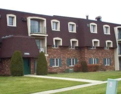 Photo of 17985 Huntleigh Court #104, Country Club Hills, IL 60478 (MLS # 12574060)