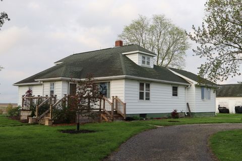 Photo of 612 County Road 2500 E, Homer, IL 61849 (MLS # 12349931)