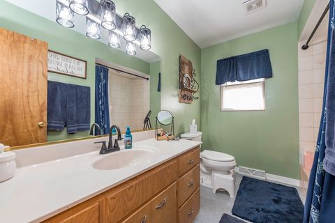 Tiny photo for 1430 Park Avenue, Winthrop Harbor, IL 60096 (MLS # 12578241)