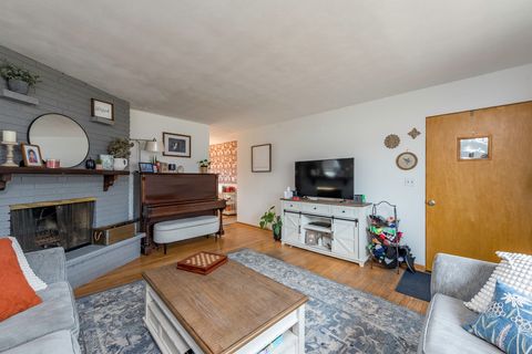 Tiny photo for 1430 Park Avenue, Winthrop Harbor, IL 60096 (MLS # 12578241)