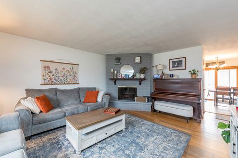 Tiny photo for 1430 Park Avenue, Winthrop Harbor, IL 60096 (MLS # 12578241)