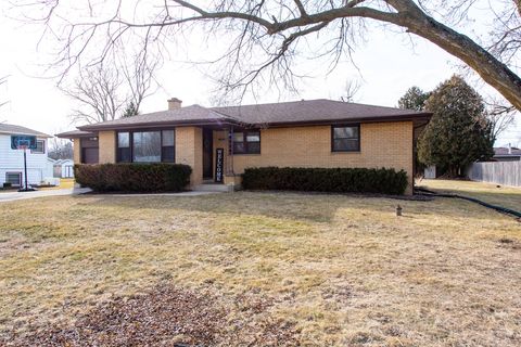Photo of 1430 Park Avenue, Winthrop Harbor, IL 60096 (MLS # 12578241)