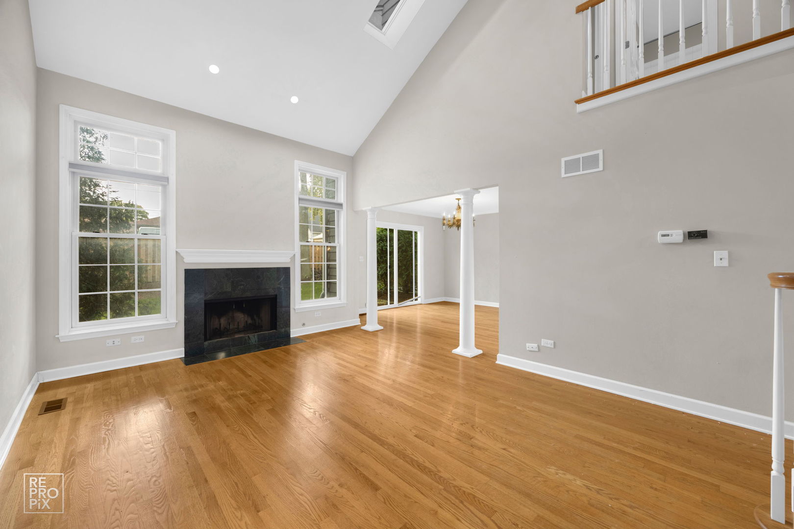 536 W EVERGREEN Street