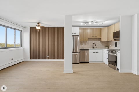 Tiny photo for 6300 N Sheridan Road #712, Chicago, IL 60660 (MLS # 12792341)
