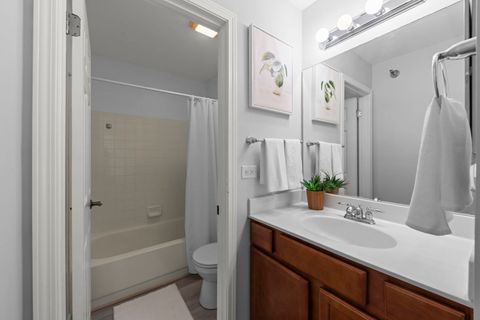 Tiny photo for 208 Glengarry Drive #302, Bloomingdale, IL 60108 (MLS # 12591027)