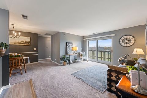 Tiny photo for 208 Glengarry Drive #302, Bloomingdale, IL 60108 (MLS # 12591027)
