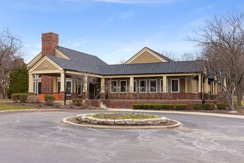 Tiny photo for 208 Glengarry Drive #302, Bloomingdale, IL 60108 (MLS # 12591027)