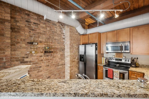 Tiny photo for 225 W HURON Street #306, Chicago, IL 60654 (MLS # 12789547)