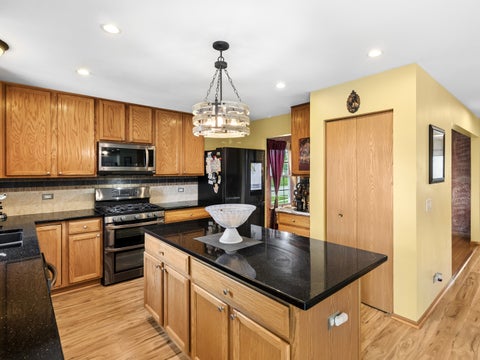 Tiny photo for 240 W Winding Trail Circle, Round Lake, IL 60073 (MLS # 12753918)