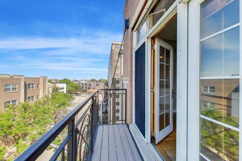 Tiny photo for 1875 N WINNEBAGO Avenue #4W, Chicago, IL 60647 (MLS # 12692131)