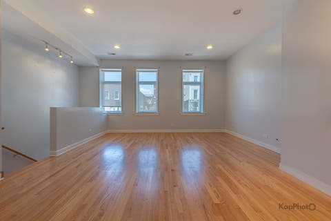 Tiny photo for 2841 S Wells Street #1W, Chicago, IL 60616 (MLS # 12706259)