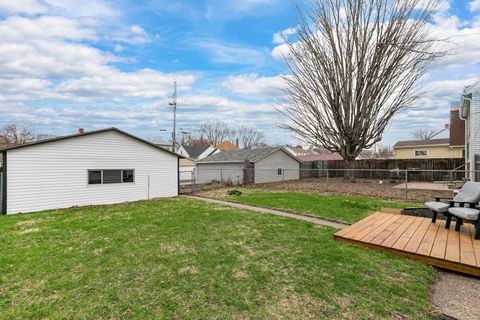 Tiny photo for 306 S Elmwood Avenue, Davenport, IA 52802 (MLS # 12608130)