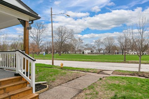 Tiny photo for 306 S Elmwood Avenue, Davenport, IA 52802 (MLS # 12608130)