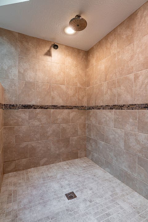 Tiny photo for 3321 E Ridge Place #0, Bettendorf, IA 52722 (MLS # 12717577)