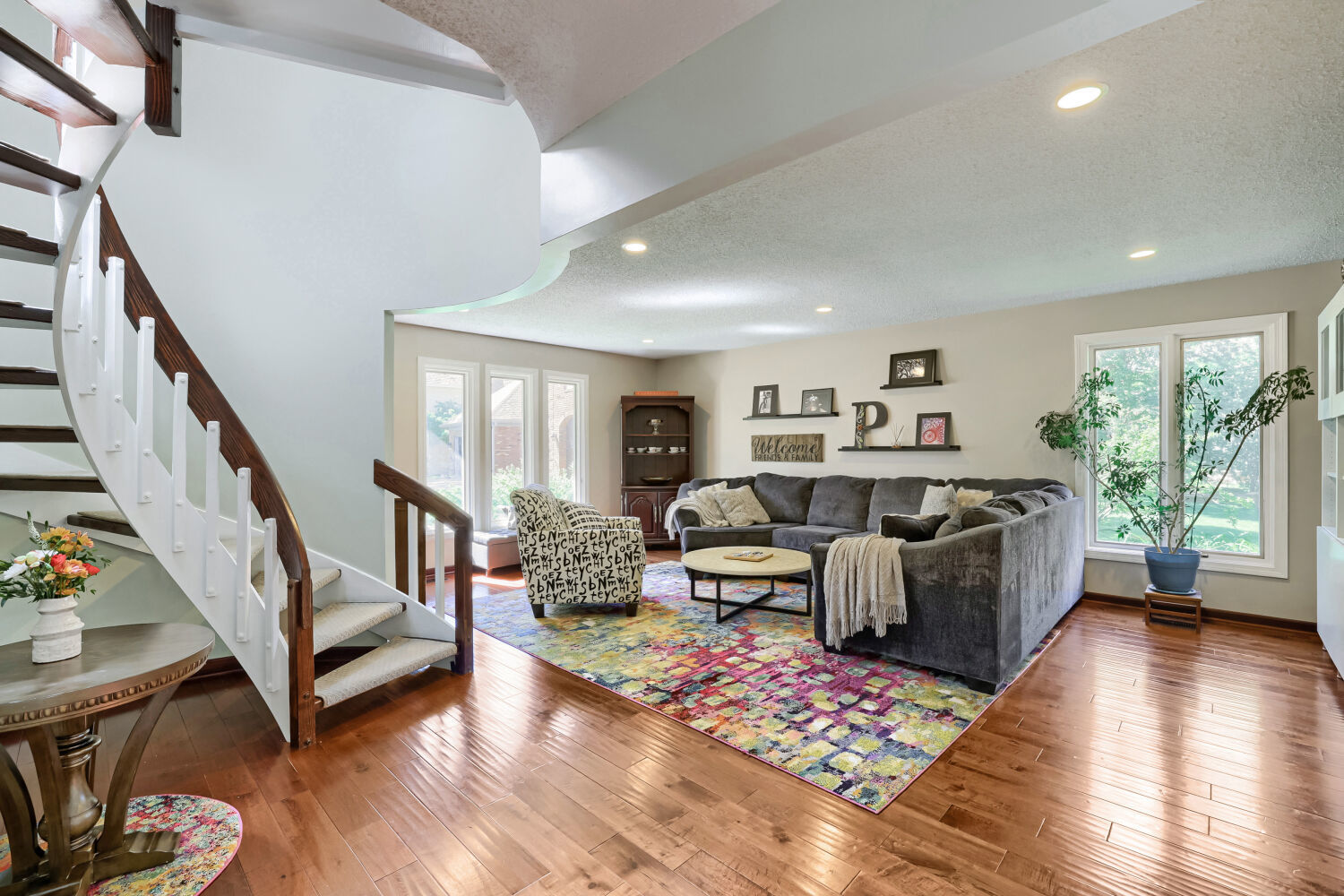 816 Paddock Lane