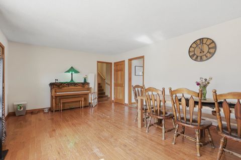 Tiny photo for 4149 28th Avenue, Moline, IL 61265 (MLS # 12593169)