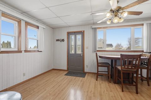 Tiny photo for 4149 28th Avenue, Moline, IL 61265 (MLS # 12593169)