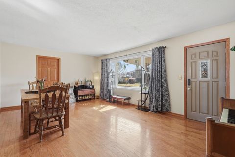 Tiny photo for 4149 28th Avenue, Moline, IL 61265 (MLS # 12593169)