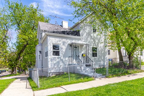 Photo of 201 S Park Avenue, Waukegan, IL 60085 (MLS # 12633601)