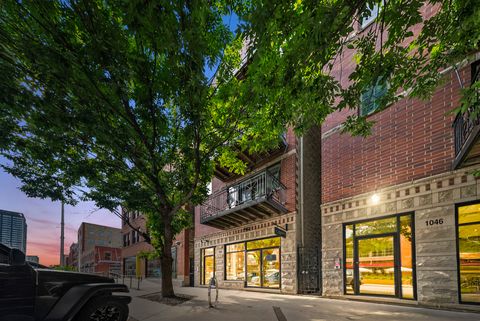 Tiny photo for 1048 W Fulton Street #4, Chicago, IL 60607 (MLS # 12489223)