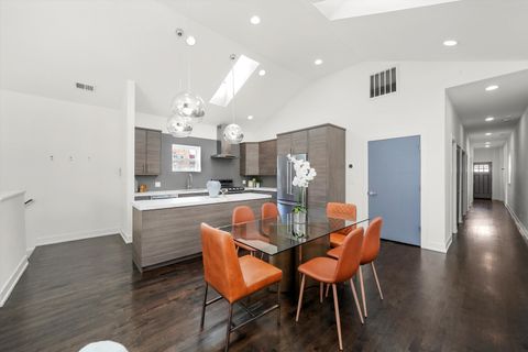 Tiny photo for 1048 W Fulton Street #4, Chicago, IL 60607 (MLS # 12489223)