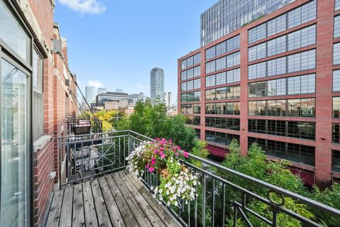 Tiny photo for 1048 W Fulton Street #4, Chicago, IL 60607 (MLS # 12489223)