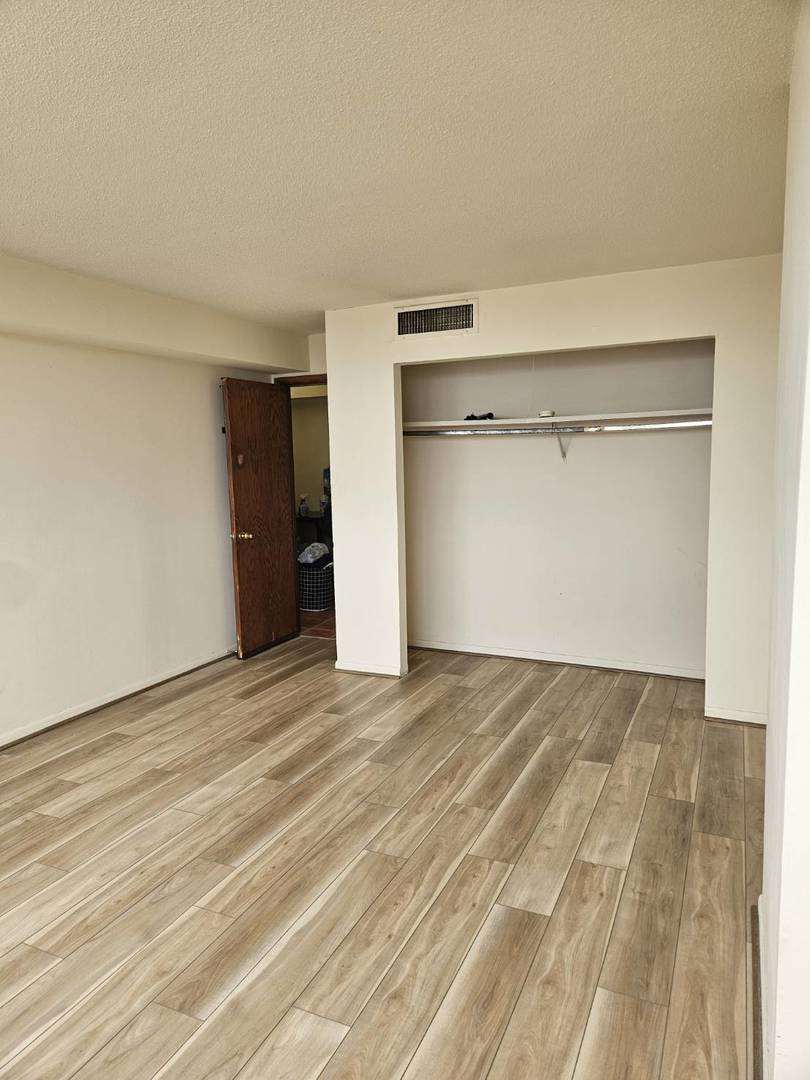 7234 W North Avenue 908