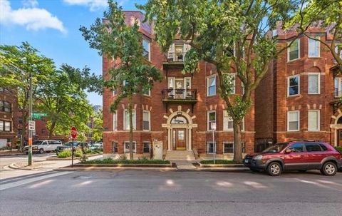 5203 S Blackstone Avenue G Chicago IL 60615