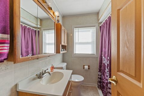 Tiny photo for 901 E Babcock Avenue, Addison, IL 60101 (MLS # 12485860)