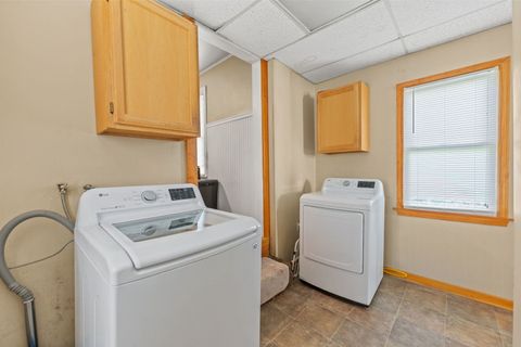 Tiny photo for 901 E Babcock Avenue, Addison, IL 60101 (MLS # 12485860)
