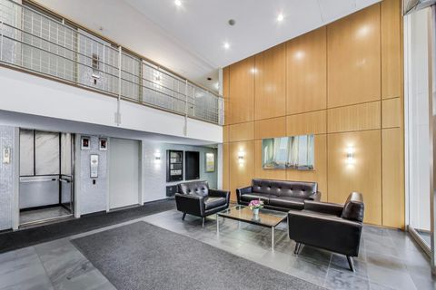 Tiny photo for 3033 N Sheridan Road #602, Chicago, IL 60657 (MLS # 12392654)