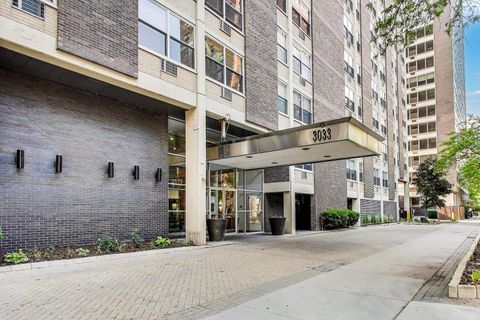 3033 N Sheridan Road 602 Chicago IL 60657