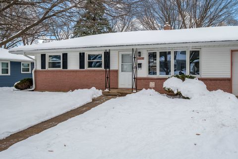 Tiny photo for 3308 WESLEYAN Avenue, Rockford, IL 61108 (MLS # 12530854)