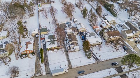 Tiny photo for 513 N Park Street, Westmont, IL 60559 (MLS # 12561099)