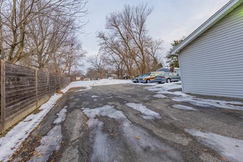 Tiny photo for 513 N Park Street, Westmont, IL 60559 (MLS # 12561099)