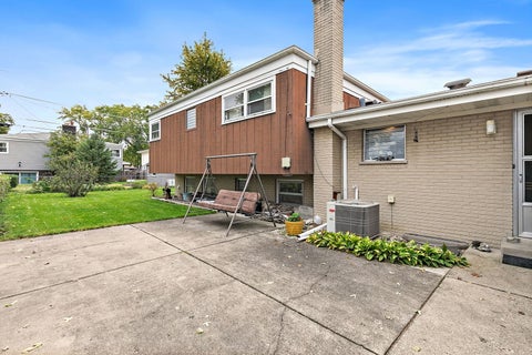 Tiny photo for 2073 Westview Drive, Des Plaines, IL 60018 (MLS # 12783420)