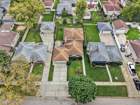 Tiny photo for 2073 Westview Drive, Des Plaines, IL 60018 (MLS # 12783420)