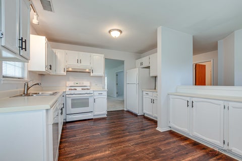 Tiny photo for 1262 N Wellington Court, Buffalo Grove, IL 60089 (MLS # 12707423)