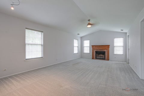 Tiny photo for 1262 N Wellington Court, Buffalo Grove, IL 60089 (MLS # 12707423)