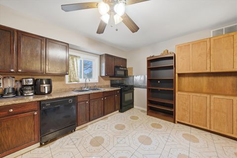 Tiny photo for Aurora, IL 60505 (MLS # 12613542)