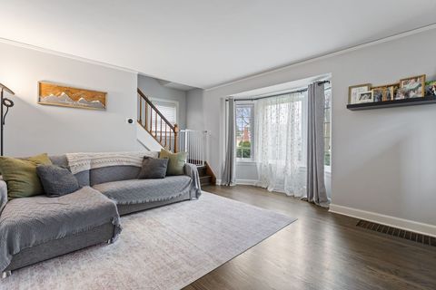 Tiny photo for 2012 Newton Avenue, Park Ridge, IL 60068 (MLS # 12621447)