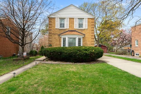 Tiny photo for 2012 Newton Avenue, Park Ridge, IL 60068 (MLS # 12621447)