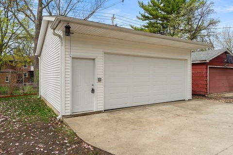 Tiny photo for 2012 Newton Avenue, Park Ridge, IL 60068 (MLS # 12621447)