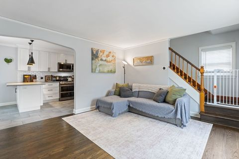 Tiny photo for 2012 Newton Avenue, Park Ridge, IL 60068 (MLS # 12621447)