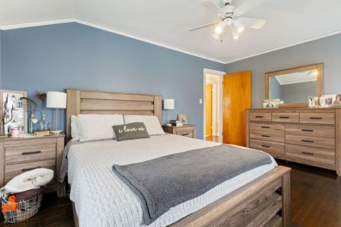 Tiny photo for 2012 Newton Avenue, Park Ridge, IL 60068 (MLS # 12621447)