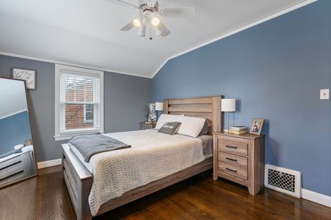 Tiny photo for 2012 Newton Avenue, Park Ridge, IL 60068 (MLS # 12621447)