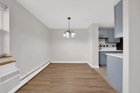 Tiny photo for 6161 N Hoyne Avenue #504, Chicago, IL 60659 (MLS # 12793623)